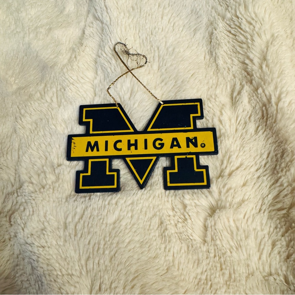 University of Michigan Logo‎ Metal Ornament - Logos by Linn
